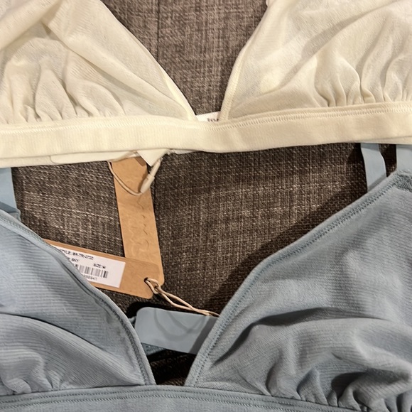 Skims Summer Mesh Triangle Bralette - Picture 2 of 2